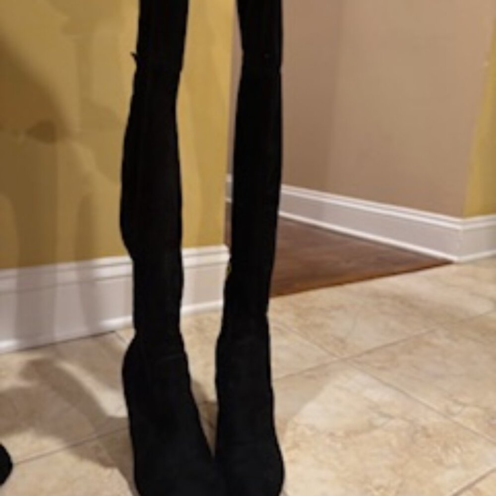 Ivanka Trump Over the knee boots
